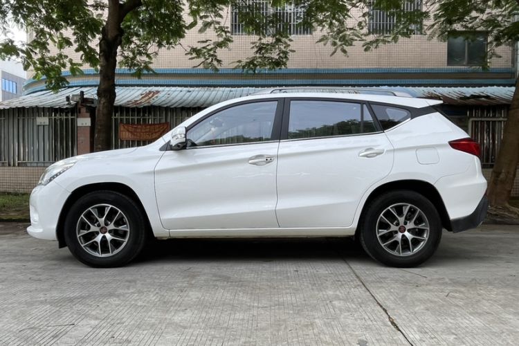 Used BYD Song 2016 GaiShi Edition 1.5TID Automatic Elite Model
