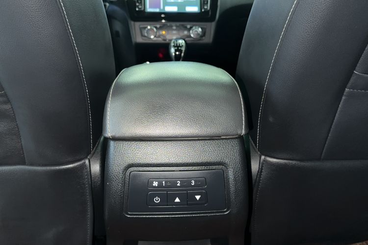 Used Dongfeng Fengon 580 2017 1.8L Manual Comfort Model
