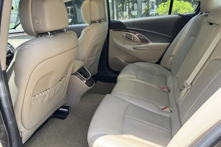 Used Buick LaCrosse 2013 2.4L SIDI Leading Comfort Version
