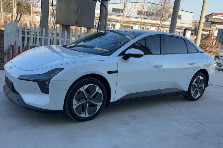 Used XPeng MONA M03 2024 620 with Ultra-Long Range
