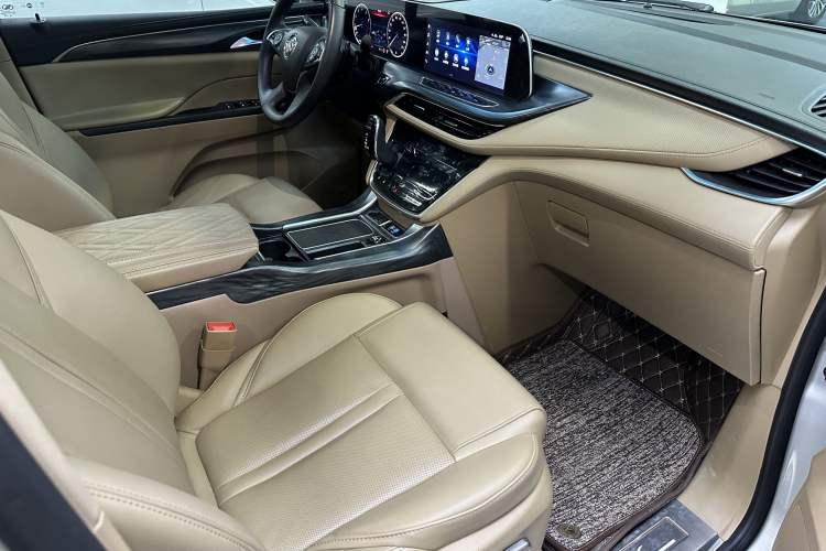 Used Buick GL8 2021 ES Land Cruiser 653T Flagship Model
