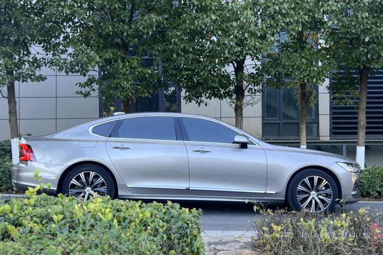 Used Volvo S90 2021 B5 Zhiyuan Luxury Edition
