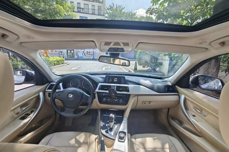 Used BMW 3 Series 2015 320Li Fashion Model
