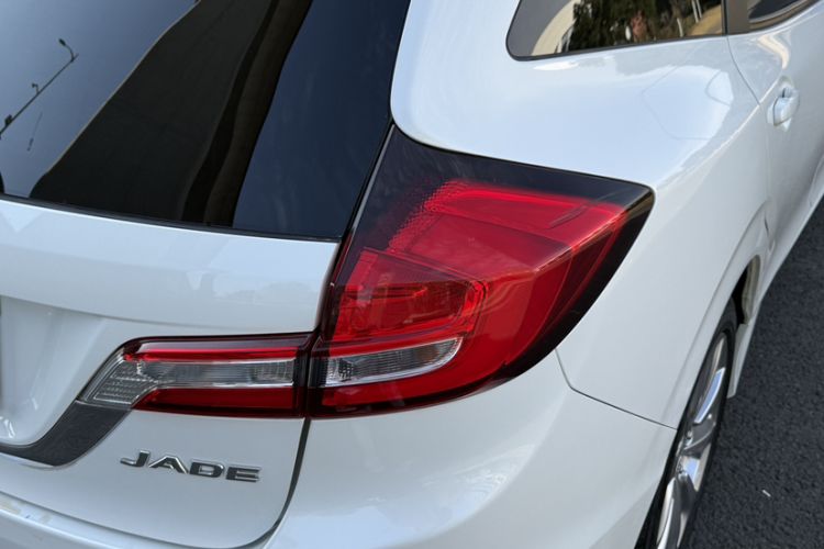 Used Honda Jade 2020 1.8L automatic Comfort version
