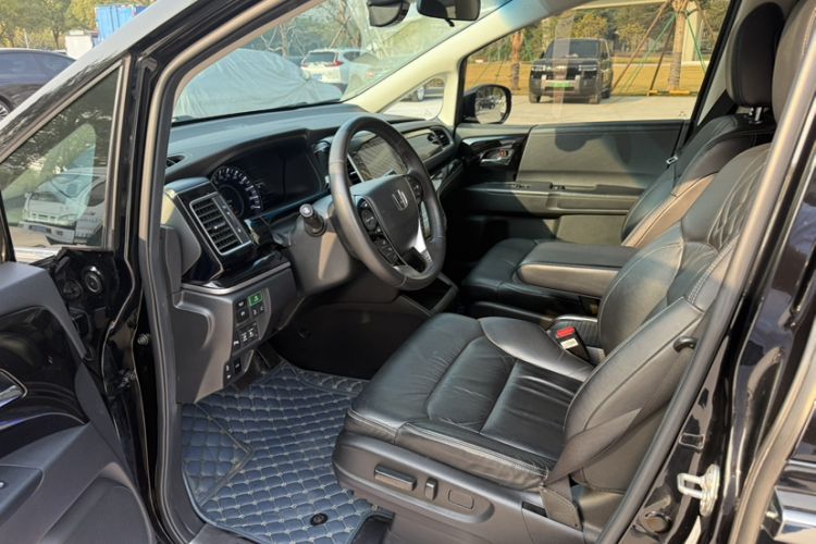 Used Honda Elysion 2019 2.0L Hybrid Luxury Edition
