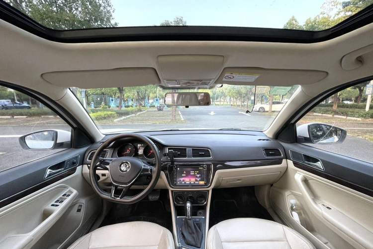 Used Volkswagen Lavida 2015 230TSI DSG Comfort Edition