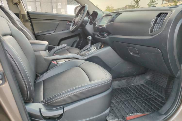 Used Kia Sportage R 2014 2.0L Automatic Two-Wheel Drive GLS Trim