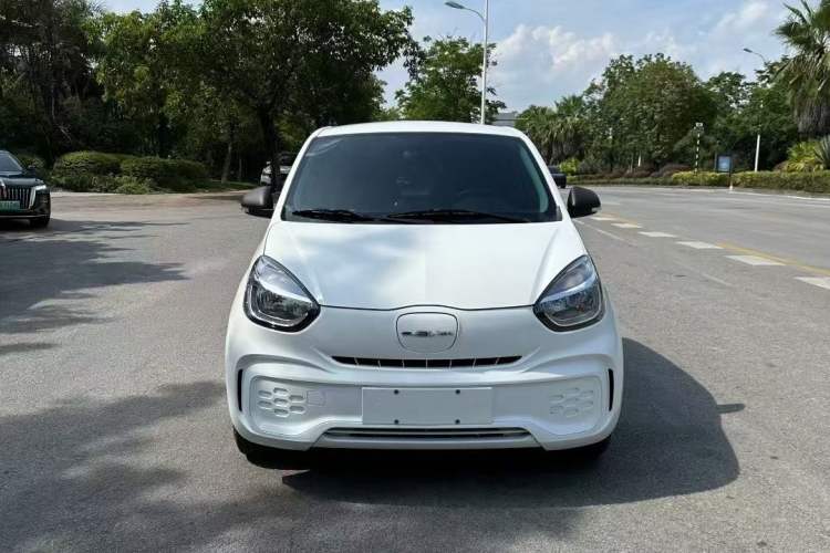 Used Roewe Clever 2021 302 km New Four-Seater Super-Efficient Version
