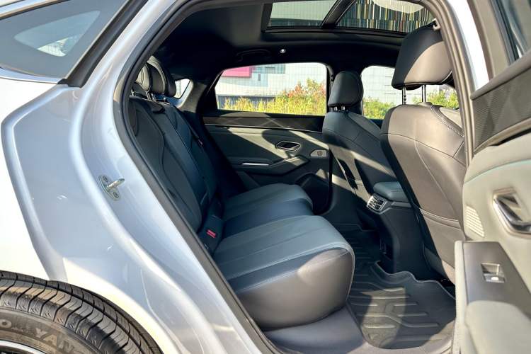 Used BYD Qin L 2025 DM-i Smart Drive 120KM Superior Model