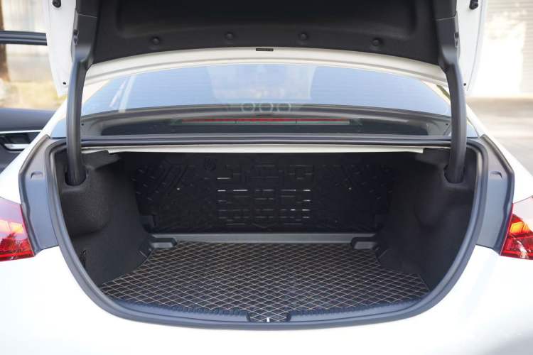 Used Mercedes-Benz C-Class 2024 Restyled C 260 L Sport Edition
