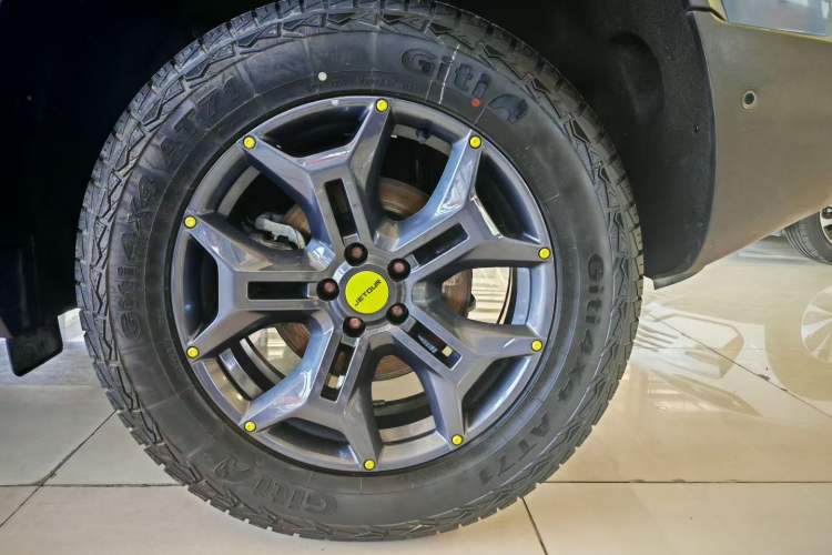 Used Jetour Traveler 2023 2.0T All-Wheel Drive CrossPRO+
