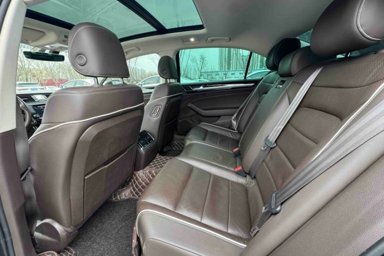 Used Volkswagen Phideon 2016 380TSI Two-Wheel-Drive Supreme Edition
