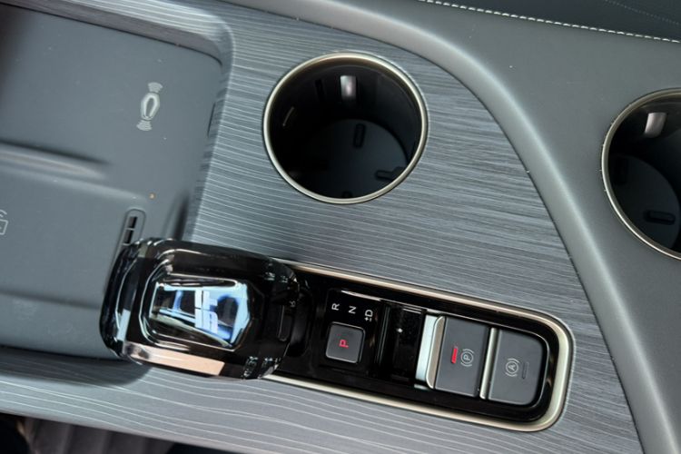 Used JETOUR Shanhai Shanhai L9 2024 1.5TD 2DHT Pro 7-Seater
