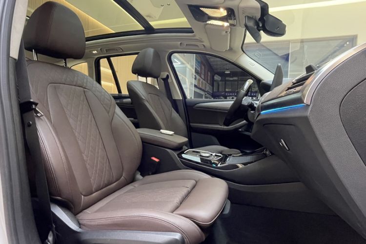 Used BMW iX3 2023 Leading Type