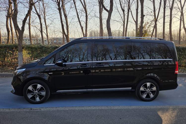 Used Mercedes-Benz V-Class 2022 V 260 Prestige Edition
