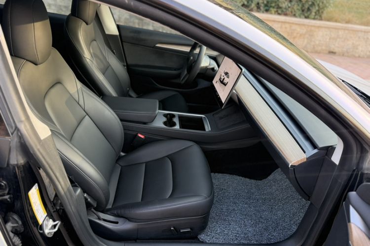 Used Tesla Model 3 2022 Rear-Wheel-Drive Version
