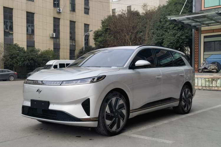 Used Dongfeng eπ eπ008 2025 210 Ultra Range-Extended Version 5 Seats