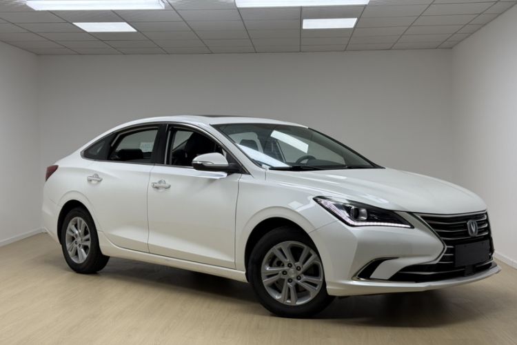 Used Changan Eado 2019 High-Energy Edition 1.6L GDI Manual Pioneer Model China VI Standard
