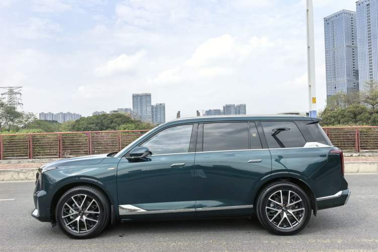 Used GAC Trumpchi GS8 2022 Dual-Engine Series 2.0TM Four-Wheel Drive Prestige Edition (6 Seats)
