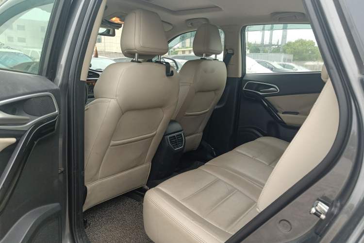 Used MG GS 2015 2.0TGI TST Luxury Edition
