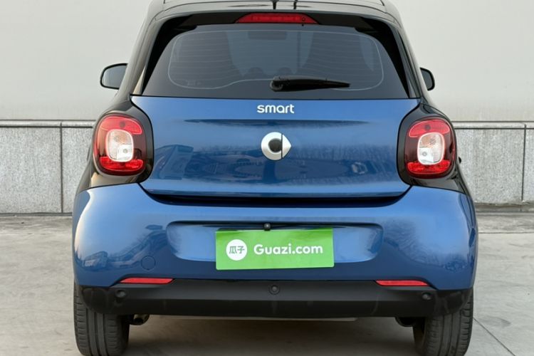 Used  forfour 2018 0.9T 66 kW Fashion Edition
