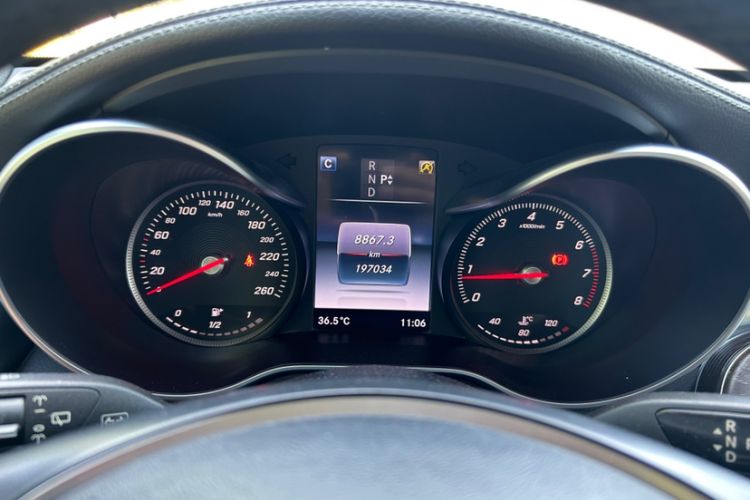 Used Mercedes-Benz GLC 2016 GLC 300 4MATIC Dynamic Model
