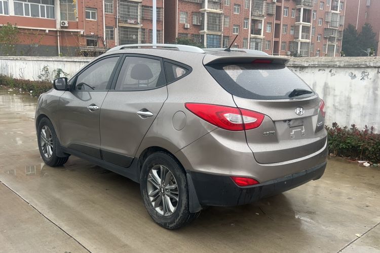 Used Hyundai ix35 2013 2.0L Automatic Two-Wheel Drive Smart GLS China IV Standard