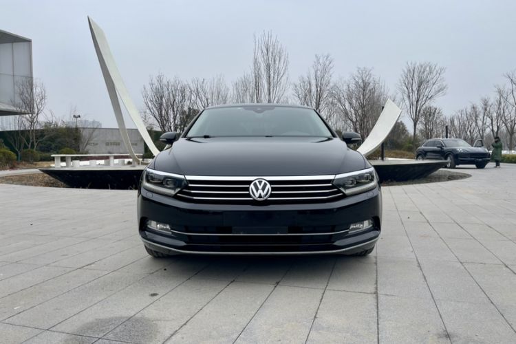 Used Volkswagen Magotan 2018 330TSI DSG Luxury Model
