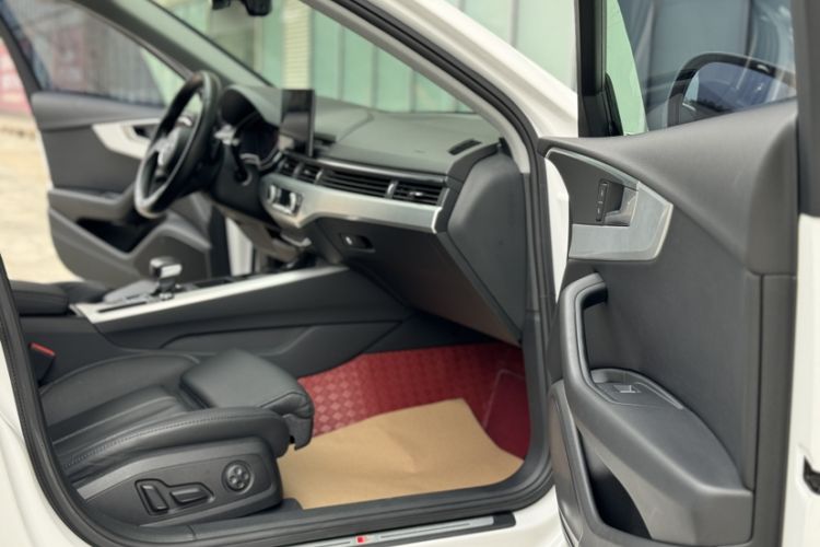 Used Audi A4L 2020 40 TFSI Luxury Dynamic Model
