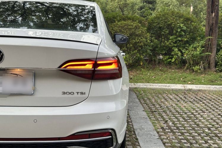 Used Volkswagen Lavida 2024 300TSI DSG Starry Sky Leading Edition
