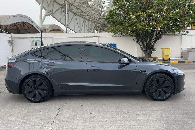 Used Tesla Model 3 2023 Rear-Wheel-Drive Version
