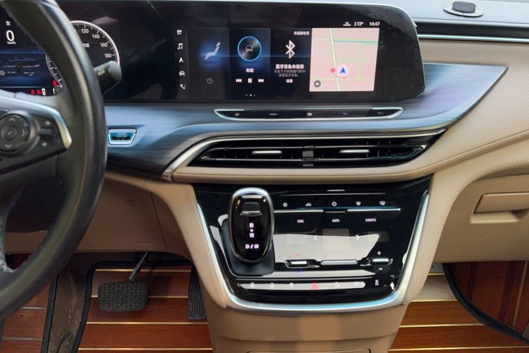 Used Buick GL8 2021 ES Land Cruiser 653T Luxury Edition
