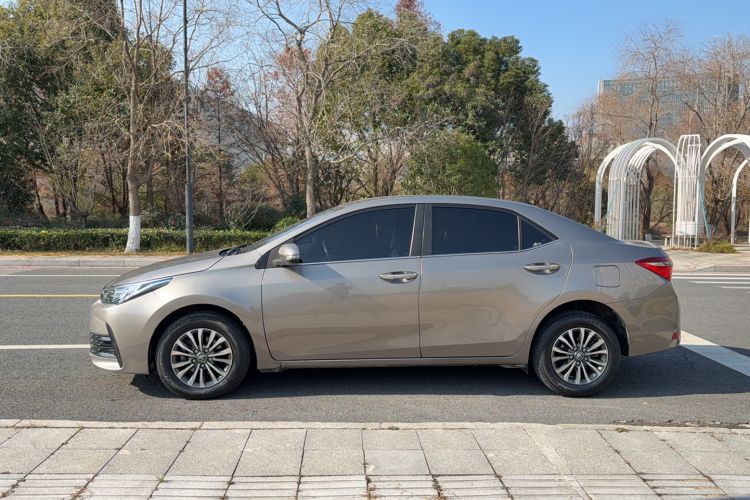 Used Toyota Corolla 2017 Revised Version 1.2T S-CVT GL