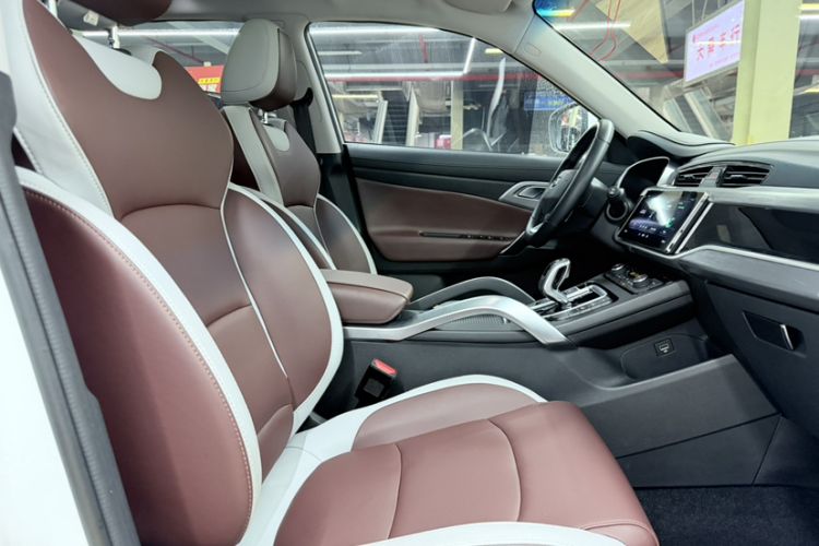 Used Geely Auto Emgrand X7 Sport 2022 1.8TD DCT Zhiya Trim