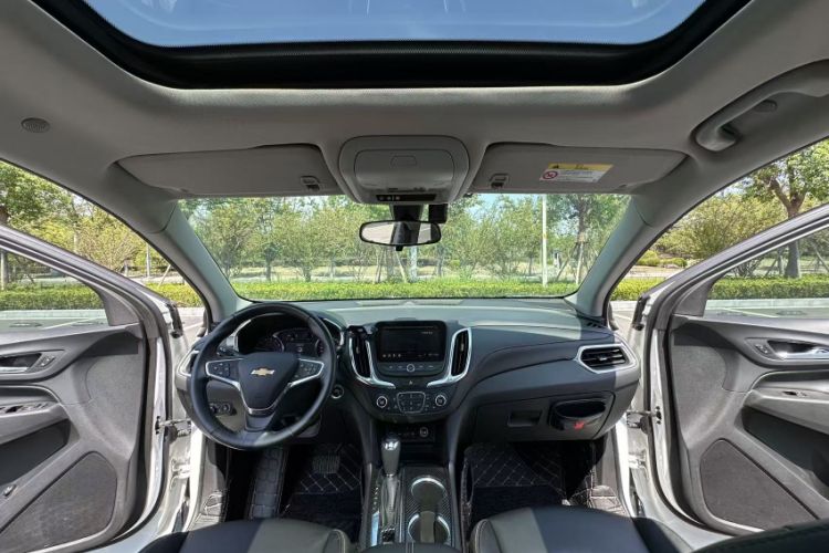 Used Chevrolet Equinox 2019 535T Automatic YuJie Edition China VI
