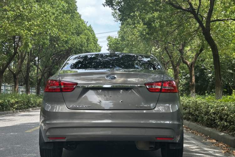 Used Ford Escort 2015 1.5L Automatic Comfort Model
