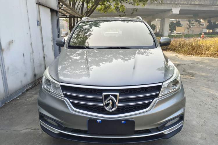 Used Baojun 730 2019 1.5T CVT Fashion Model 7 Seats China V Emission Standard