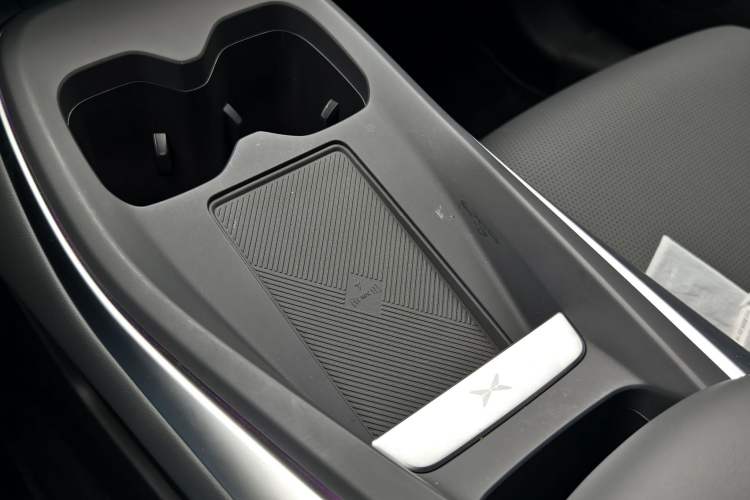 Used XPeng MONA M03 2024 620 with Ultra-Long Range
