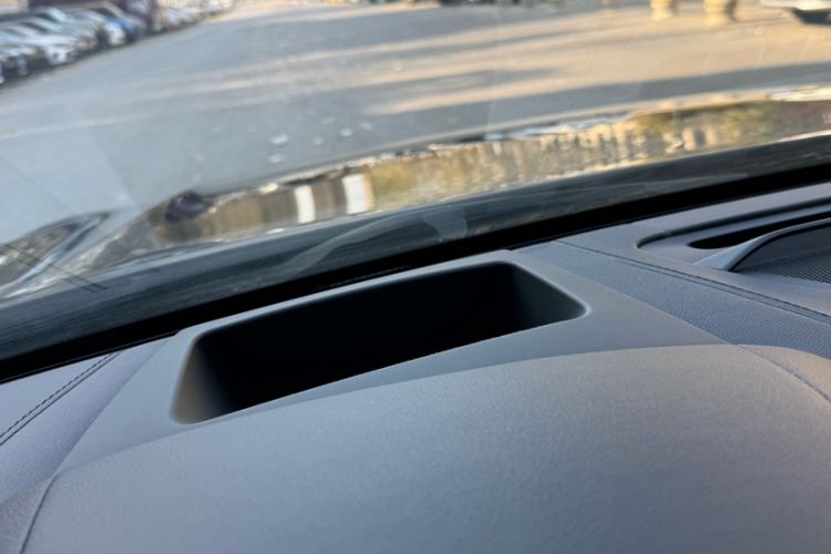 Used Volvo S90 New Energy 2019 T8 E-Drive Hybrid Intelligent Luxury Version China V Standard