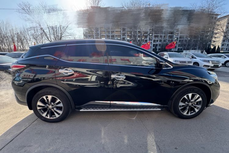 Used Nissan Murano 2019 2.5L XL Two-Wheel Drive Smart Connect Luxury Edition China VI Standard
