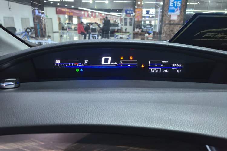 Used Honda Jade 2017 1.8L automatic Comfort version 5 seats