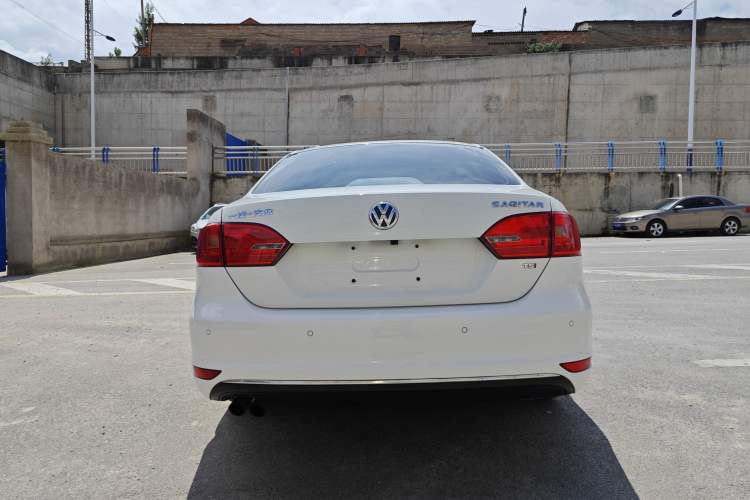 Used Volkswagen Sagitar 2014 1.4TSI Automatic Luxury Model
