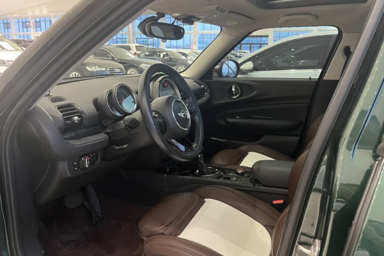 Used  Clubman 2016 Revised 1.5T COOPER
