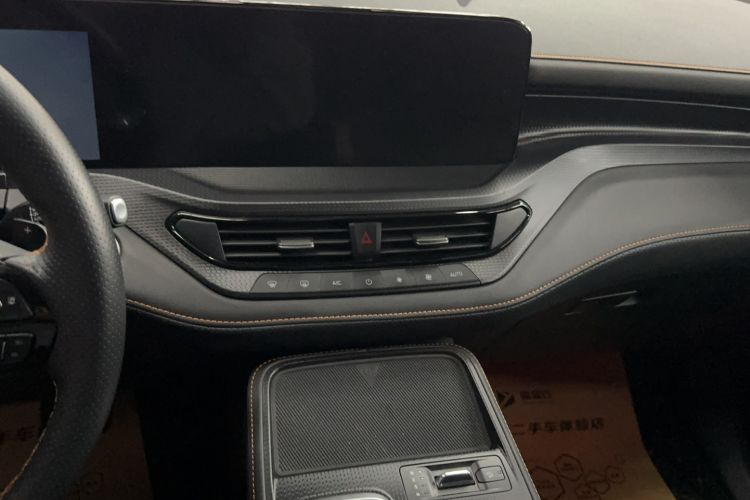 Used Ford Equator 2023 EcoBoost 225 Obsidian Orange Edition Prestige 7-Seater (2/2/3)
