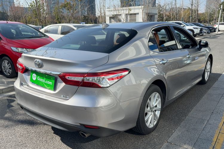 Used Toyota Camry 2021 2.0G Luxury Edition