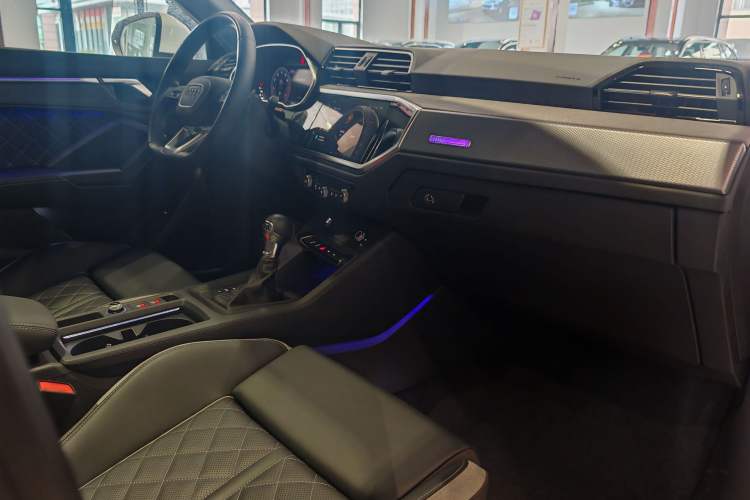 Used Audi Q3 2024 35 TFSI Fashion Dynamic Edition