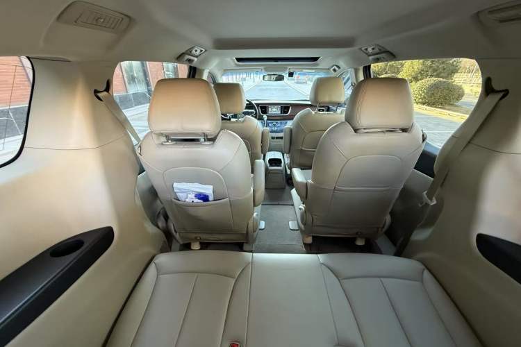 Used Buick GL8 2018 28T Luxury Model China VI Standard
