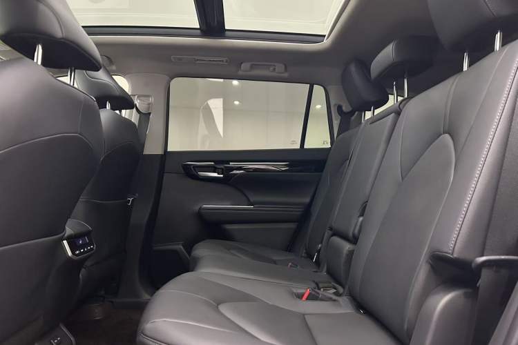 Used Toyota Highlander 2022 380T Four-Wheel Drive Ultimate 7-Seater
