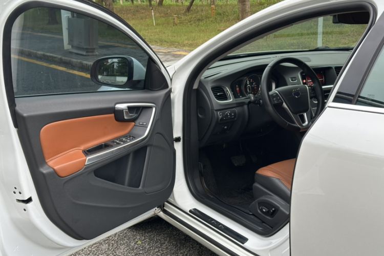 Used Volvo S60 2017 S60L T5 Intelligent Drive Edition
