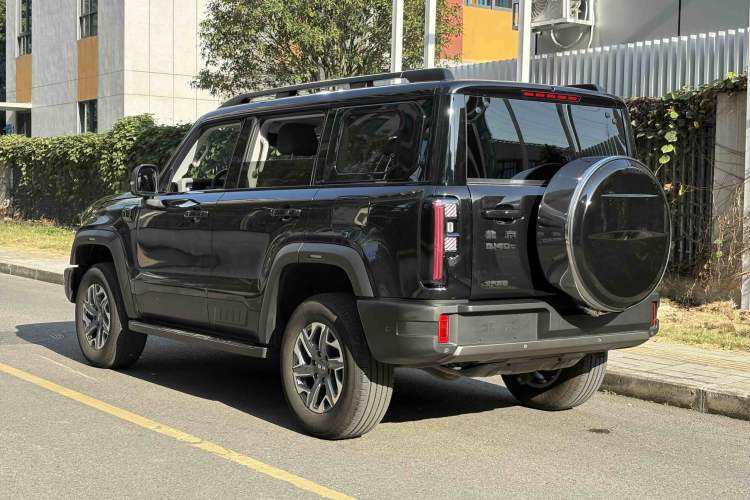 Used  BJ40 2024 2.0T All-New Urban Hunter Edition Chivalrous Style